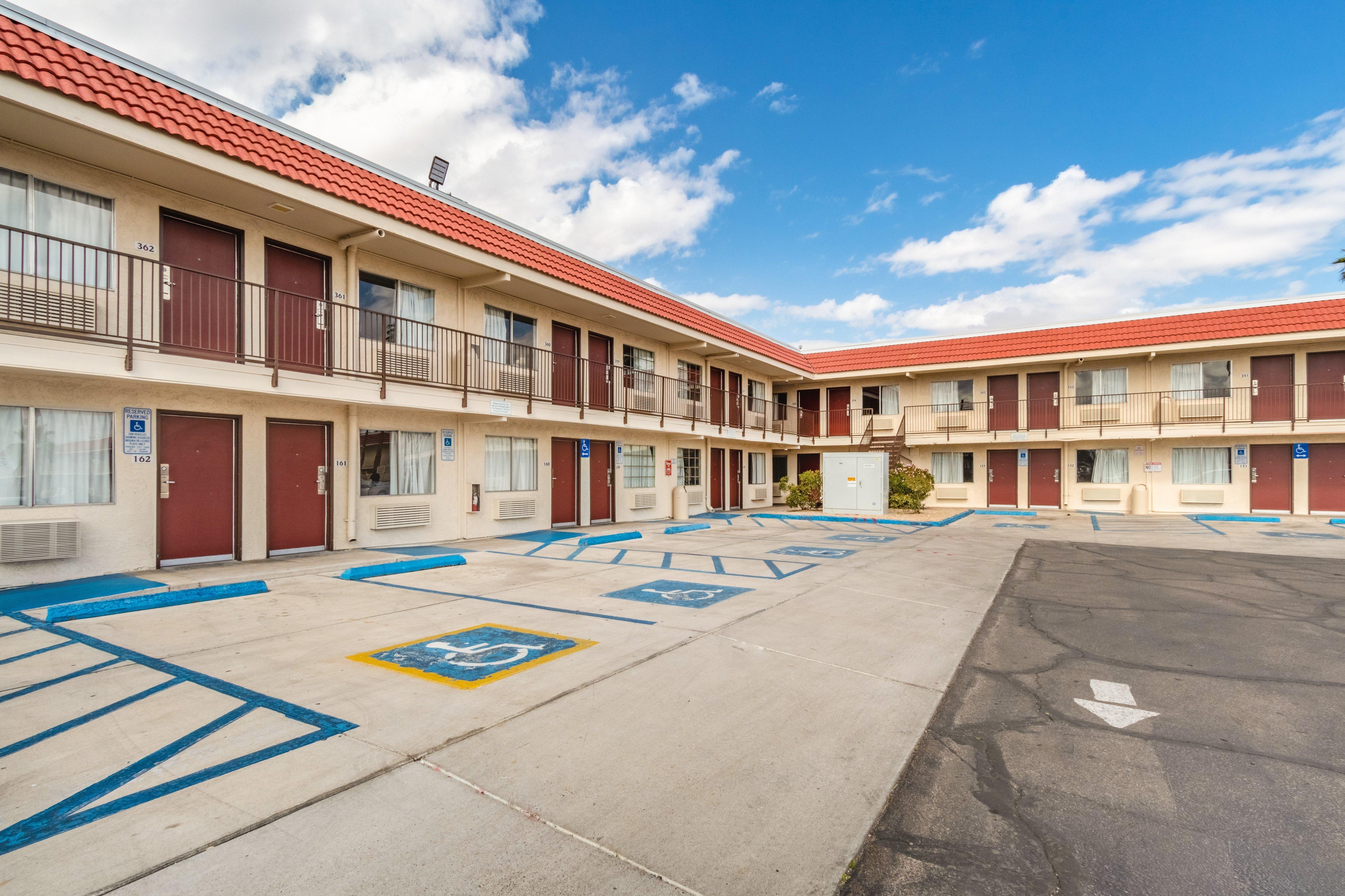 Red Roof Inn Phoenix- Midtown Εξωτερικό φωτογραφία