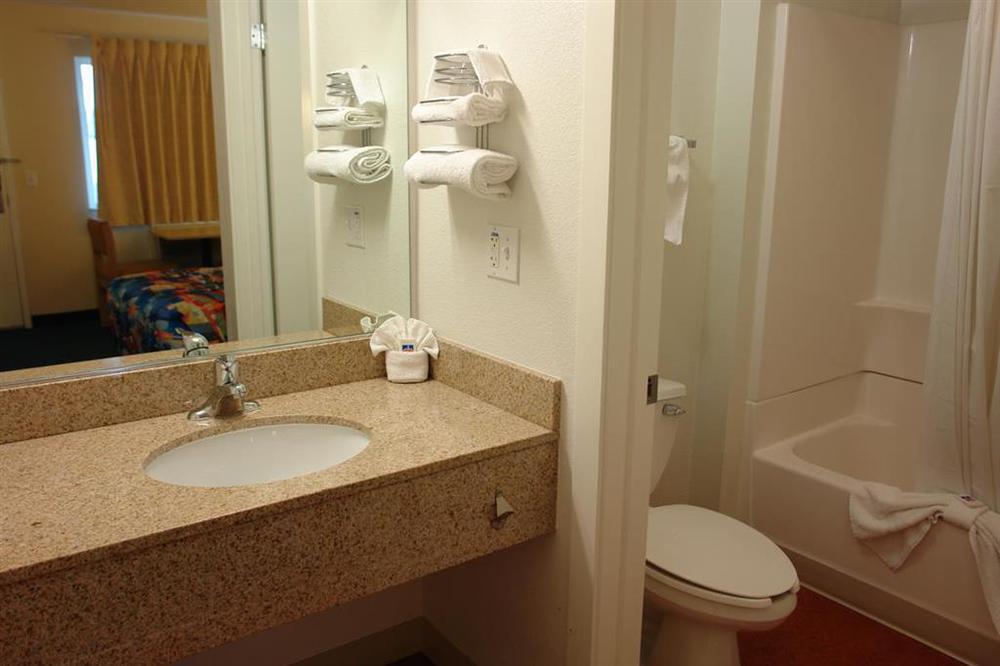 Red Roof Inn Phoenix- Midtown Δωμάτιο φωτογραφία