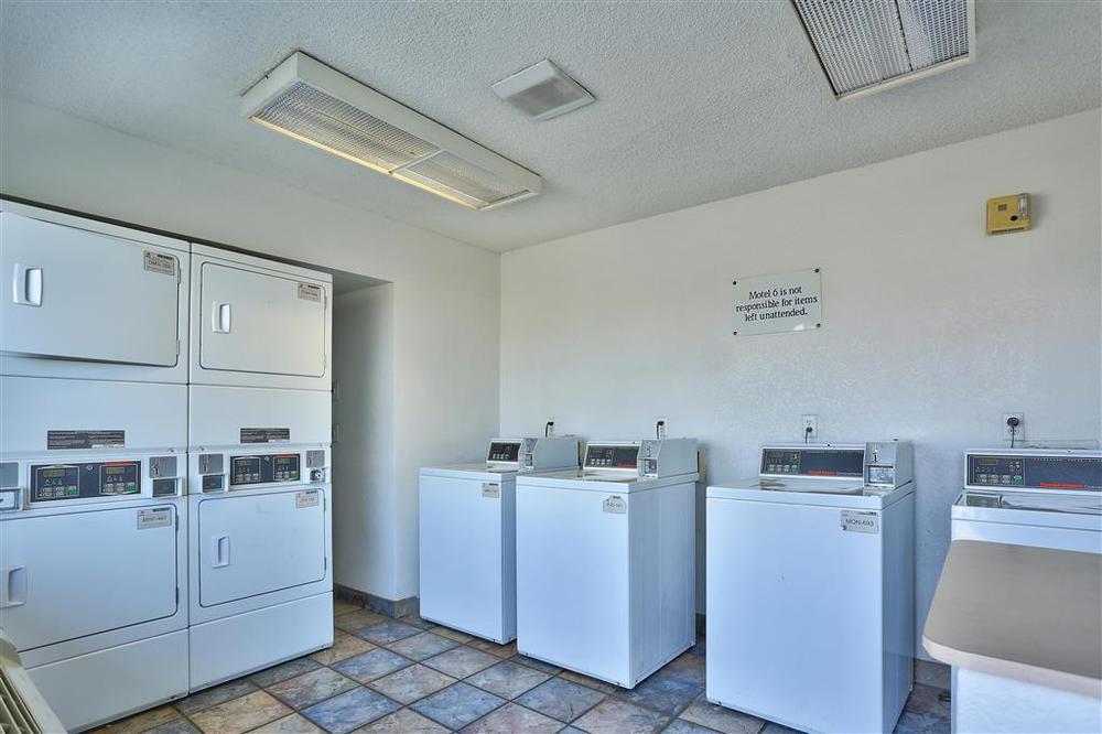 Red Roof Inn Phoenix- Midtown Ανέσεις φωτογραφία