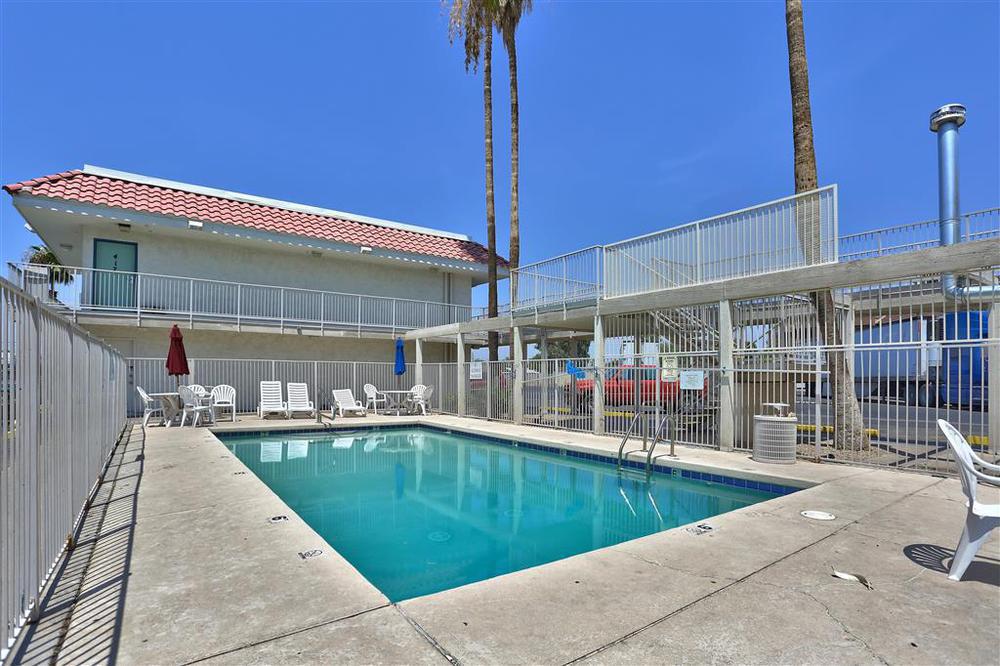 Red Roof Inn Phoenix- Midtown Ανέσεις φωτογραφία